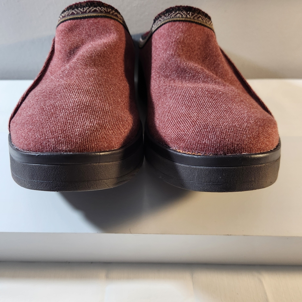Bzees Maroon Knit Slip-On Comfort Shoes Size 8 Casual Lightweight - Picture 3 of 8
